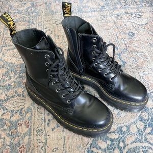 Original 'Jadon' Boot DR. MARTENS in Black. Never worn!